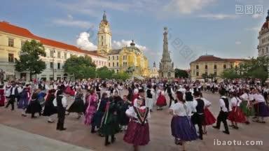 八月在匈牙利举行的国际民俗艺术节